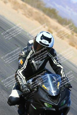 media/Feb-13-2022-SoCal Trackdays (Sun) [[c9210d39ca]]/Turn 7 Inside (1040am)/